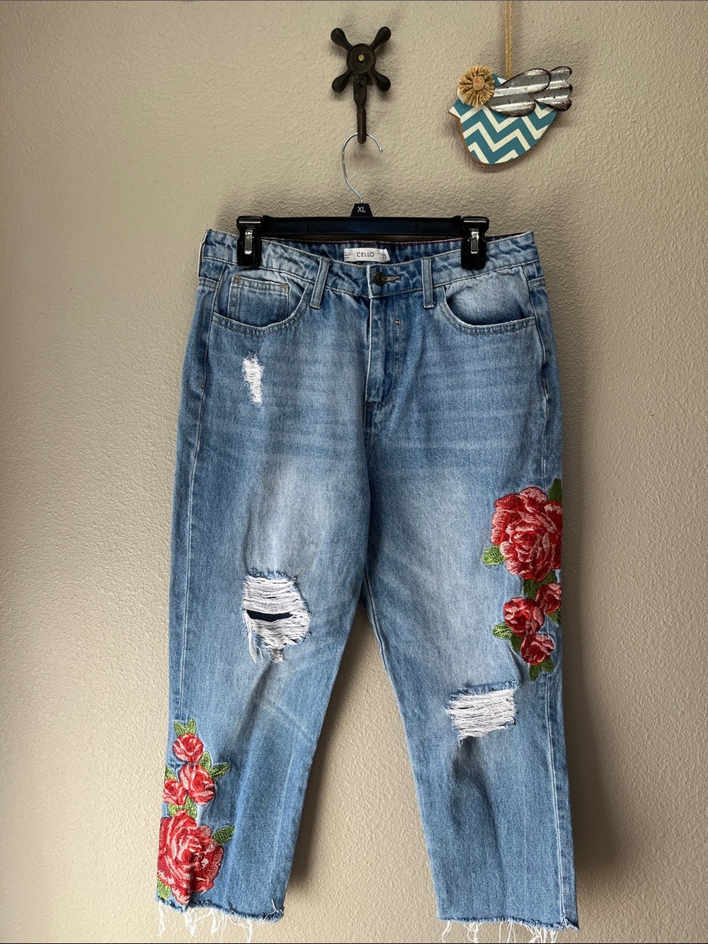 Cello embroidery jeans size 11 distressed